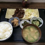 ごはん家 ゆめや食堂 - カットステーキ定食