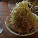 麺家ひまり - まるそば(750円)野菜マシ(100円)・煮玉子(100円)    を上から撮影