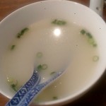 香港麺 新記 - 優しい味のスープ