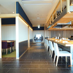 こんぶや - 清潔感ある店内