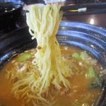 天府酒家 - 麺は中細ちぢれ麺（市販品）