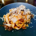 atri - 自家製パスタ "タリアテッレ" 蝦夷鹿のラグー　１６００円(税込)