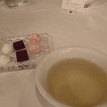 サーラ アマービレ - ハーブティー＆小菓子