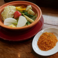 バル デ エスパーニャ ムイ 東京店 - タジン鍋で作る１１種の蒸し野菜ランチ