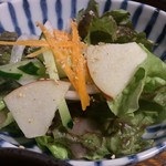 月と亀 - ・サラダ