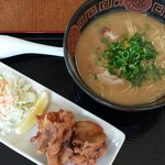 中華そば 八十八家 - 唐揚げランチ