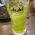 福山駅前酒場　情熱ホルモン - キウイおろしサワー ※少し飲んだ後(2017.06.03)