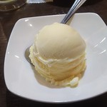 福山駅前酒場　情熱ホルモン - デザート バニラアイス(2017.06.03)