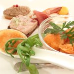 レスアルカーナ - 本日のプレートランチ 1260円 の前菜盛り合わせ