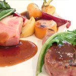 レスアルカーナ - 本日のプレートランチ 1260円 の北海道産の豚のローストと根菜のグリル エシャロットソース