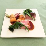 レスアルカーナ - 本日のプレートランチ 1260円 の北海道産の豚のローストと根菜のグリル エシャロットソース