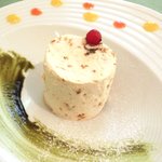 レスアルカーナ - 本日のデザート +210円 のヌガーグラッセ