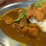 大衆中遊華食堂 八戒 - カレー牛ナン飯。所謂ビーフカレー