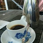 Cafe Le Petit Ni Trois