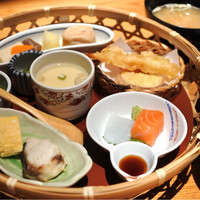 山のしずく旬菜家 - 花かご膳880円