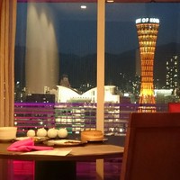桃花春(神戸メリケンパークオリエンタルホテル) - 窓からの夜景がきれい
