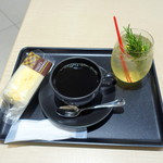 タリーズコーヒー - エッグサラダサンドモーニングセット630円、ワインスプリッツァー700円