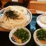 手打うどん かとう - ざるうどん　大盛