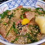 磯丸水産 - カンパチ漬け丼880円税別