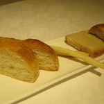 リストランテ サクラ - パン3種　プーリア、ピエモンテ、リグーリア