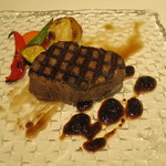 リストランテ サクラ - 八千代牛ヒレステーキ　瞬間スモーク　ヘーゼルナッツのソース＆トリュフのソース