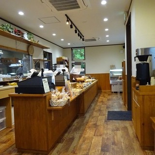 ベーカリートラ_2