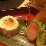 満寿家 - 満寿家 桜ますの木の芽焼き、春野菜を添えて（うど、たらの芽、たけのこ、だそうです）