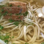 とらや - やっぱりうまいスープと麺