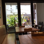 Hawaiian Style Ohana Cafe - 