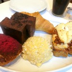 68051118 - パン5点