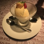 にんにくアイスクリーム