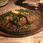 牛はらみのガーリックステーキ