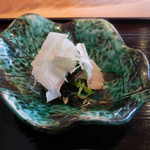 つまみ菜と焼椎茸の浸し　鰹