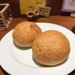 パルミジャーノチーズのパン