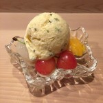 うを徳 - デザート（ライチ + マンゴー + さくらんぼ + 花山椒入りアイスクリーム）