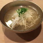 うを徳 - お椀（鱧 + 独活）