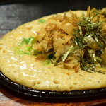 掛川いも汁処　とろろ本丸 - ～いも汁処 とろろ本丸～
      単品、とろろステーキは熱々！