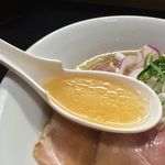 麺処 晴 - スープ