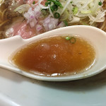 麺処 晴 - 「中華そば」のスープ
