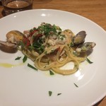 Santo Bevitore - アサリと鯛のパスタ