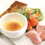 レスアルカーナ - 本日のプレートランチ 1260円 の前菜盛り合わせ