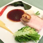 レスアルカーナ - 本日のプレートランチ 1260円 の北海道産の豚のローストと野菜のグリル 赤ワインソース