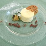 レスアルカーナ - 本日のデザート +210円 のブランマンジェのソルベ添え