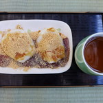 おもち茶屋 農楽 - きな粉餅(ふたつ200円)