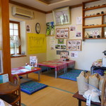 おもち茶屋 農楽 - 店内。寛げそう。