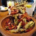 蓮香 - 辣子鮎（稚鮎と春アスパラ山盛り唐辛子炒め）