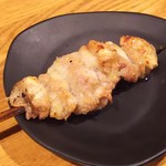 炭火串焼 初代バッジョ - 皮(塩)