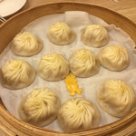 鼎泰豊 信義店 - カニ小龍包  370TWD  カニさんマークが目印です♡