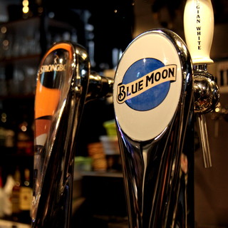 Irish pub Shamrock 'N' Roll Star_0