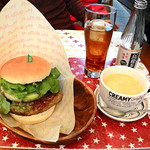 ピーティーズバーガー - アボカドバーガースープセット